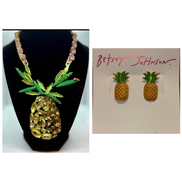 Betsey Johnson Jewelry - BETSEY JOHNSON Limited Edition RARE Oversized Pineapple Necklace & Earrings NWT